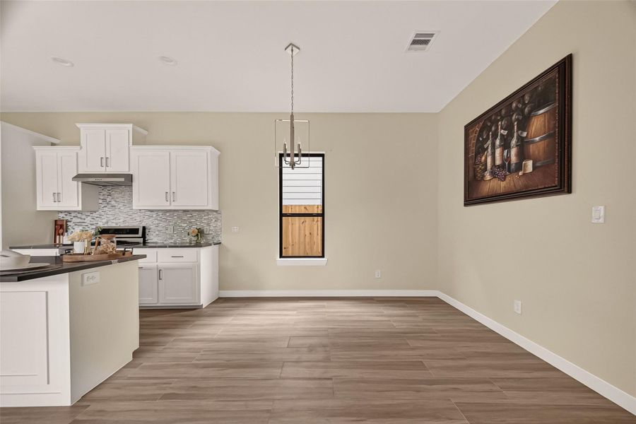 Image 38 of a home in .