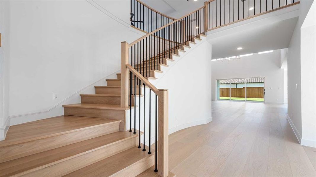 Spacious, unfurnished interior of a new home in Fields 60', Frisco (Image 16).