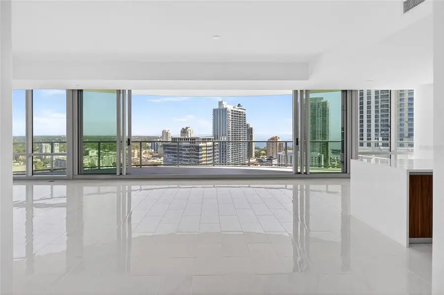 Condo located in St. Petersburg, FL showcasing its design and architecture (Image 5). Condo located in St. Petersburg, FL showcasing its design and architecture (Image 5).