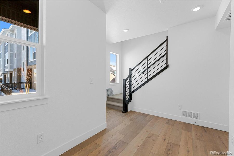 Spacious, unfurnished interior of a new home in , Broomfield (Image 15).