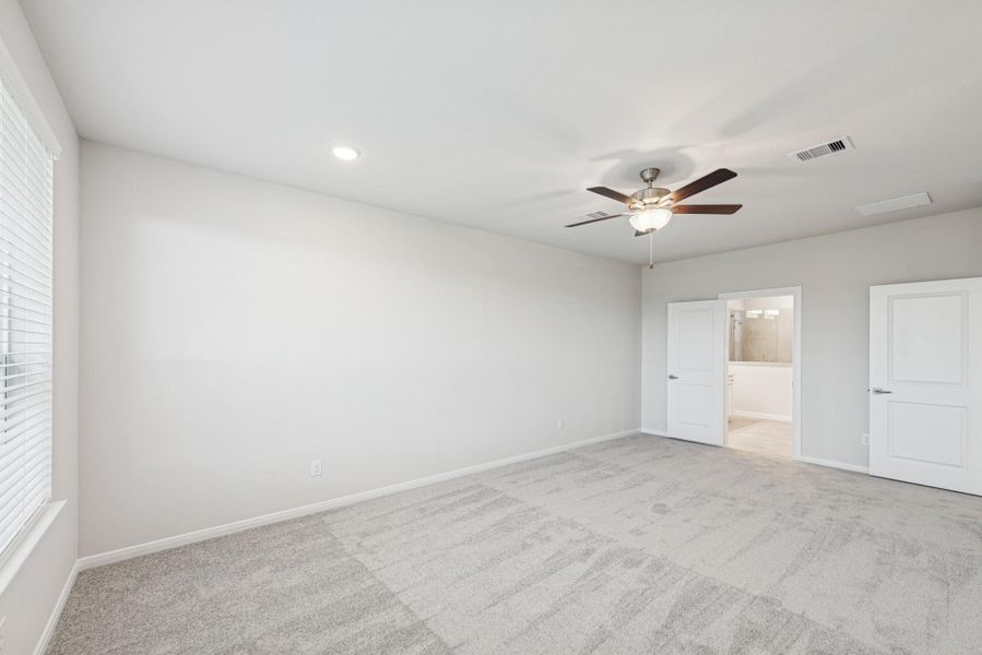 Spacious, unfurnished interior of a new home in Jordan Ranch 45' Homesites, Fulshear (Image 23).