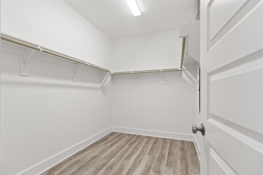 Spacious, unfurnished interior of a new home in , Garland (Image 31).