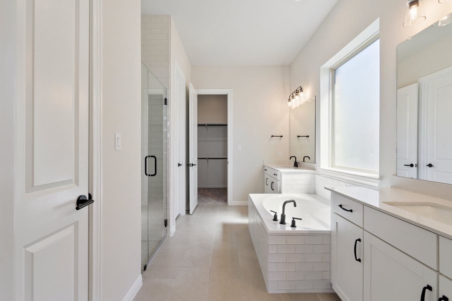 Representative furnished interior of a home built from the Sawgrass by Ashton Woods in Berry Creek Highlands, Georgetown (Image 13). Representative furnished interior of a home built from the Sawgrass by Ashton Woods in Berry Creek Highlands, Georgetown (Image 13).