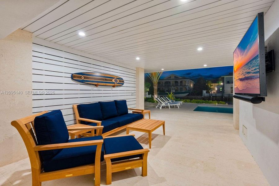 Image 70 of a home in .