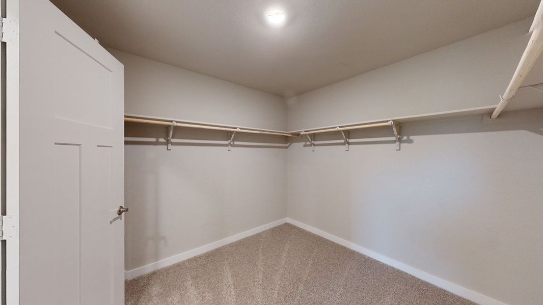 Spacious, unfurnished interior of a new home in Saratoga Crossing, Corpus Christi (Image 18).