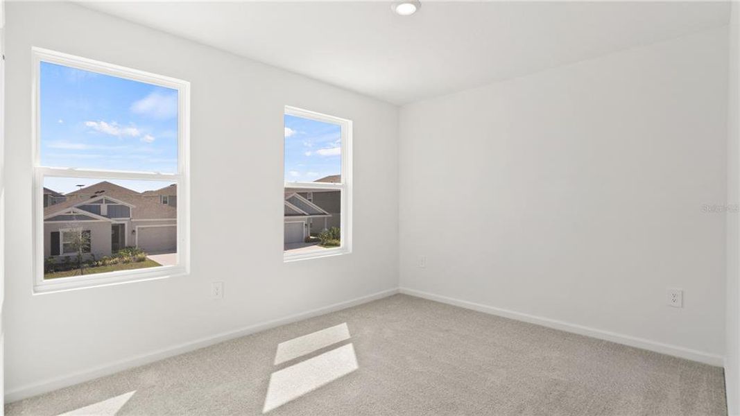 Spacious, unfurnished interior of a new home in , Eustis (Image 8).