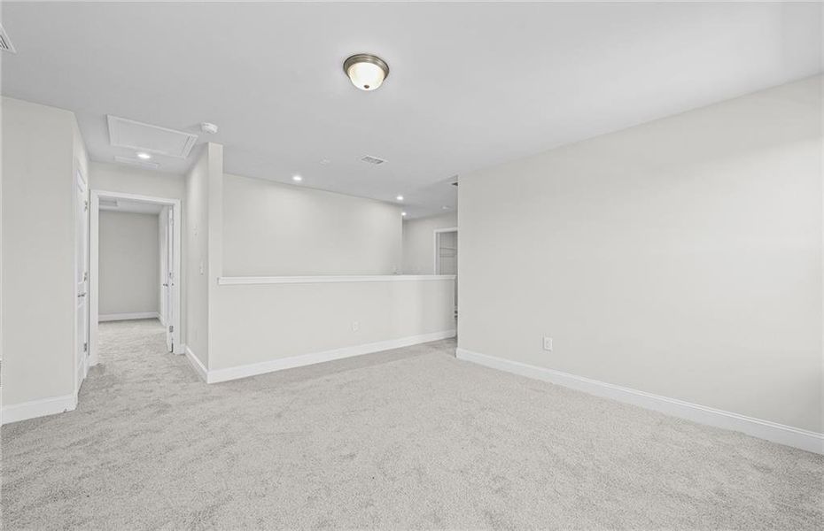Spacious, unfurnished interior of a new home in Overland, Locust Grove (Image 33).