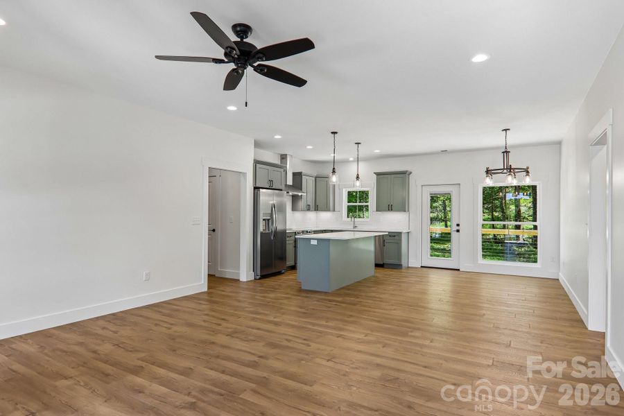 Image 42 of a home in .