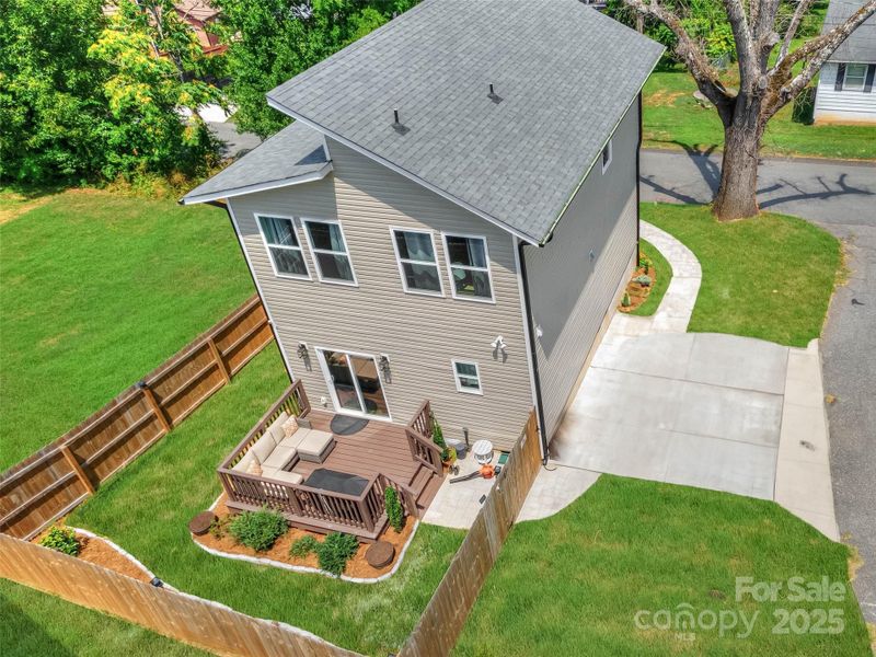 Front exterior of a new home in , Gastonia, NC, highlighting curb appeal (Image 19). Front exterior of a new home in , Gastonia, NC, highlighting curb appeal (Image 19).