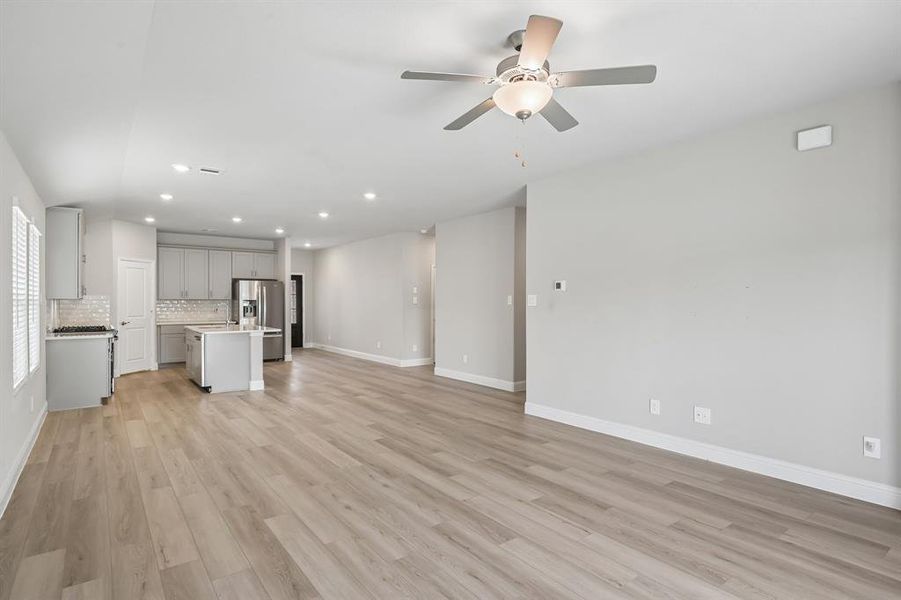 Spacious, unfurnished interior of a new home in Lakehaven - Signature Series, Farmersville (Image 27). Spacious, unfurnished interior of a new home in Lakehaven - Signature Series, Farmersville (Image 27).