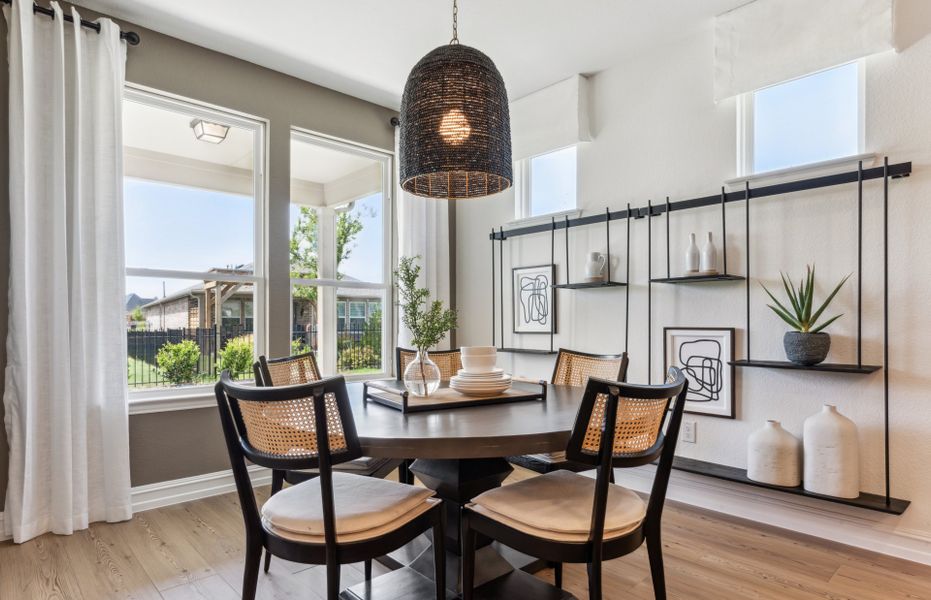 Dining area off kitchen