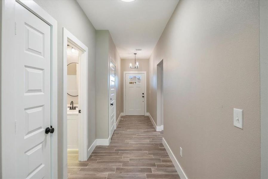 Spacious, unfurnished interior of a new home in , Lindale (Image 15).