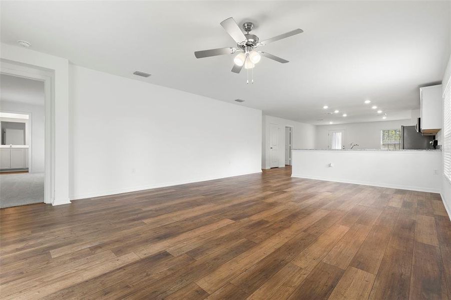 Spacious, unfurnished interior of a new home in Port Charlotte, North Port (Image 18). Spacious, unfurnished interior of a new home in Port Charlotte, North Port (Image 18).