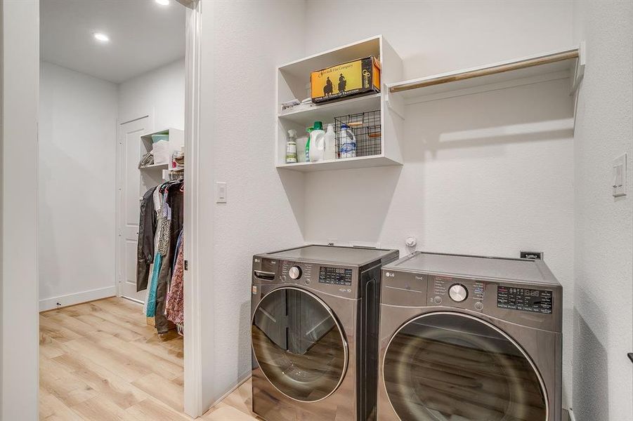Furnished interior view inside a new home in Walsh 70', Fort Worth (Image 18).