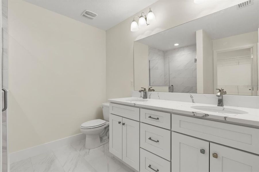 Furnished interior view inside a new home in , Ocklawaha (Image 12).