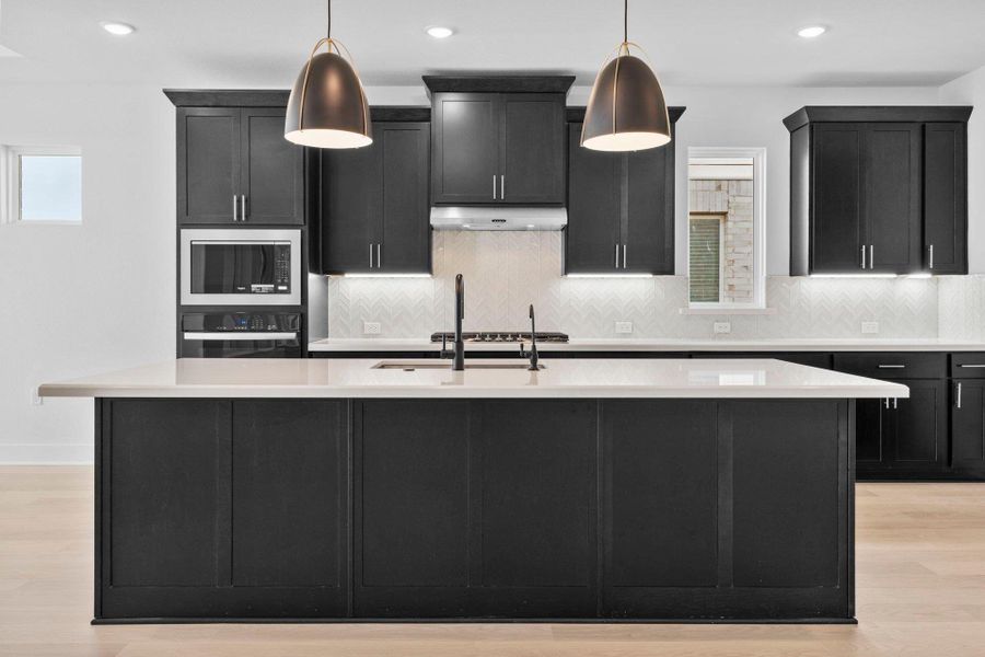 Gorgeous Open Concept Kitchen