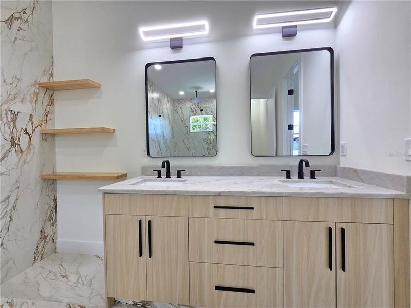 Image 34 of a home in .