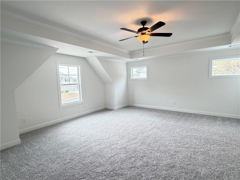 Spacious, unfurnished interior of a new home in , Jefferson (Image 30).