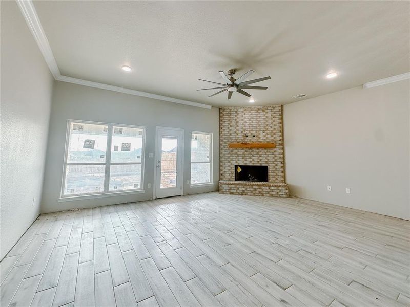 Spacious, unfurnished interior of a new home in , Hewitt (Image 13).