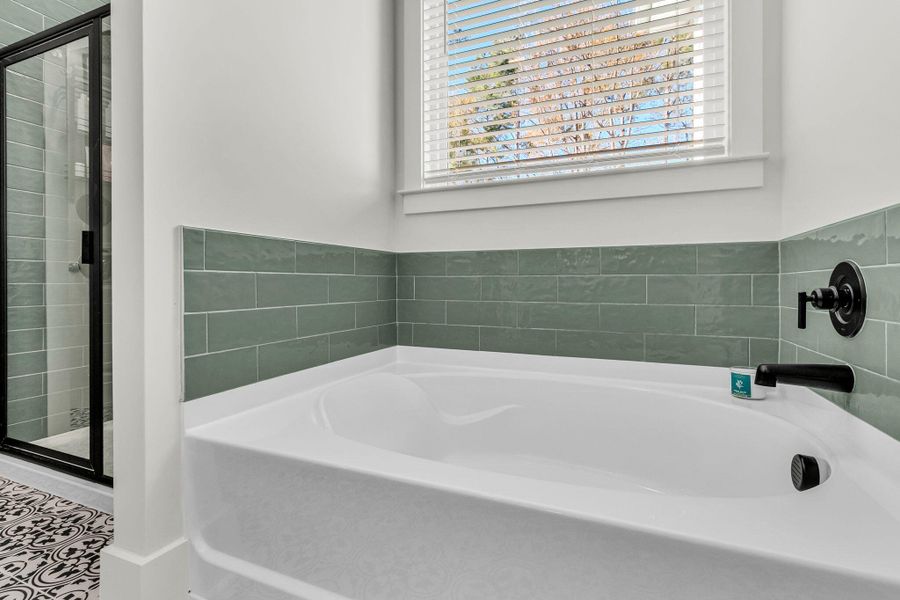 Close-up of interior finishes inside a home in , Ravenel (Image 20).