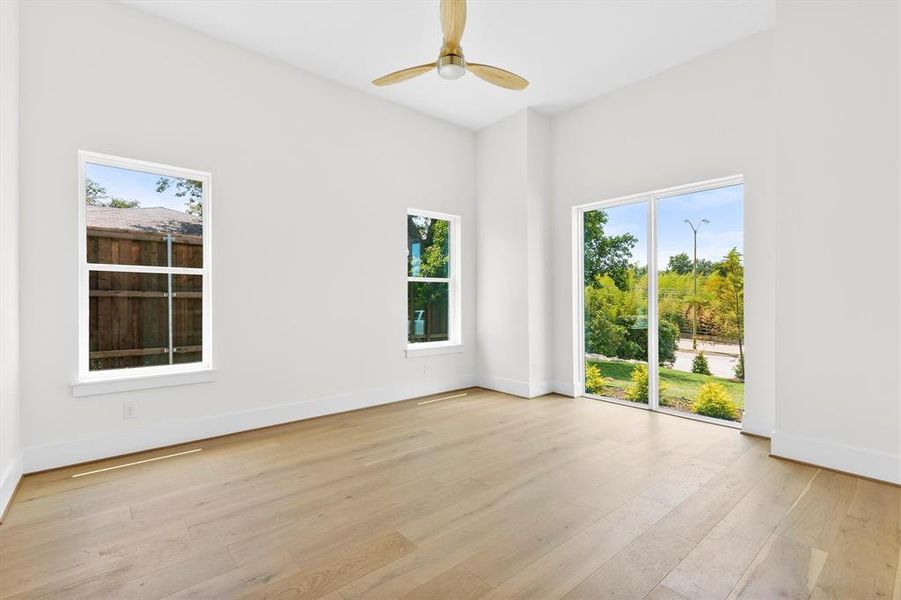 Spacious, unfurnished interior of a new home in , Dallas (Image 22).