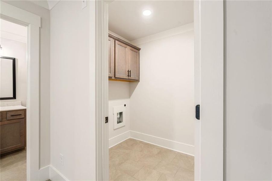 Spacious, unfurnished interior of a new home in Alcovy Station, Covington (Image 41).