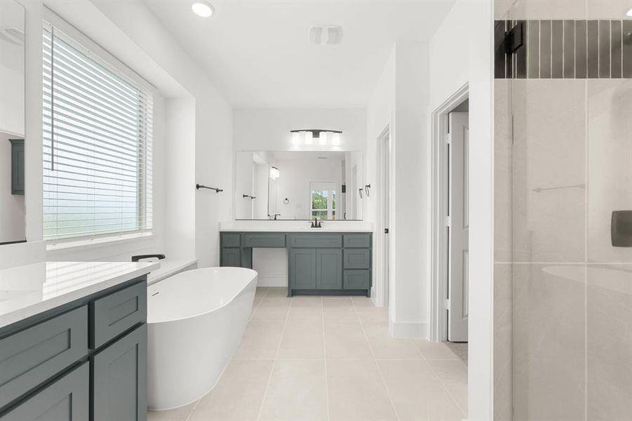 413 Tower-Primary Suite-3