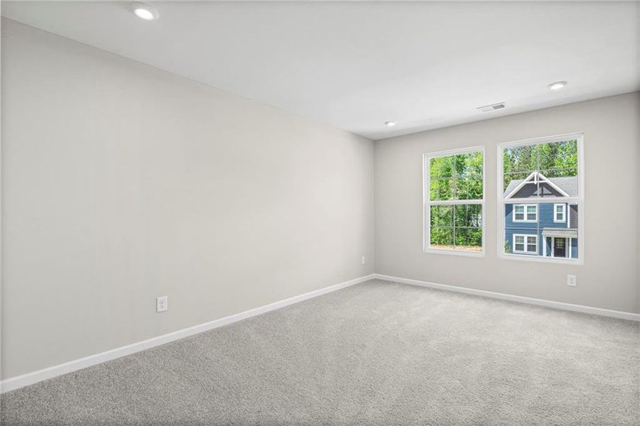 Spacious, unfurnished interior of a new home in Sage Woods, Dallas (Image 34).