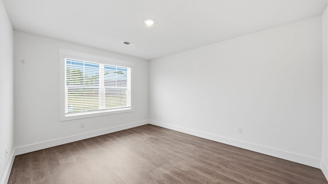 Spacious, unfurnished interior of a new home in The Arbor Townhomes, Kingsport (Image 23).
