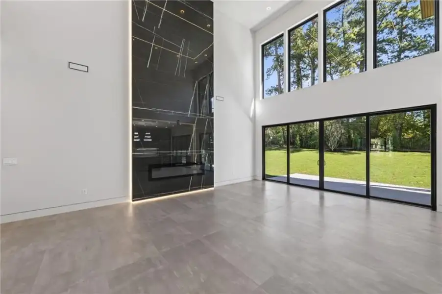 Spacious, unfurnished interior of a new home in , Smyrna (Image 22).