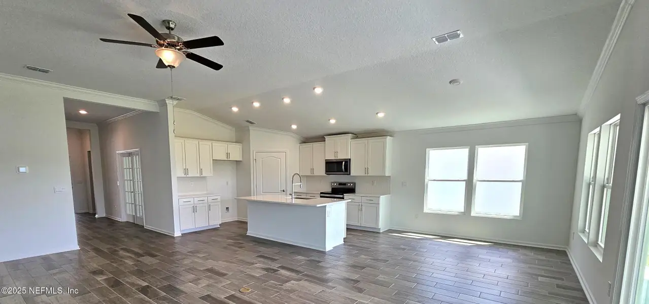 Image 52 of a home in Sawmill Branch.