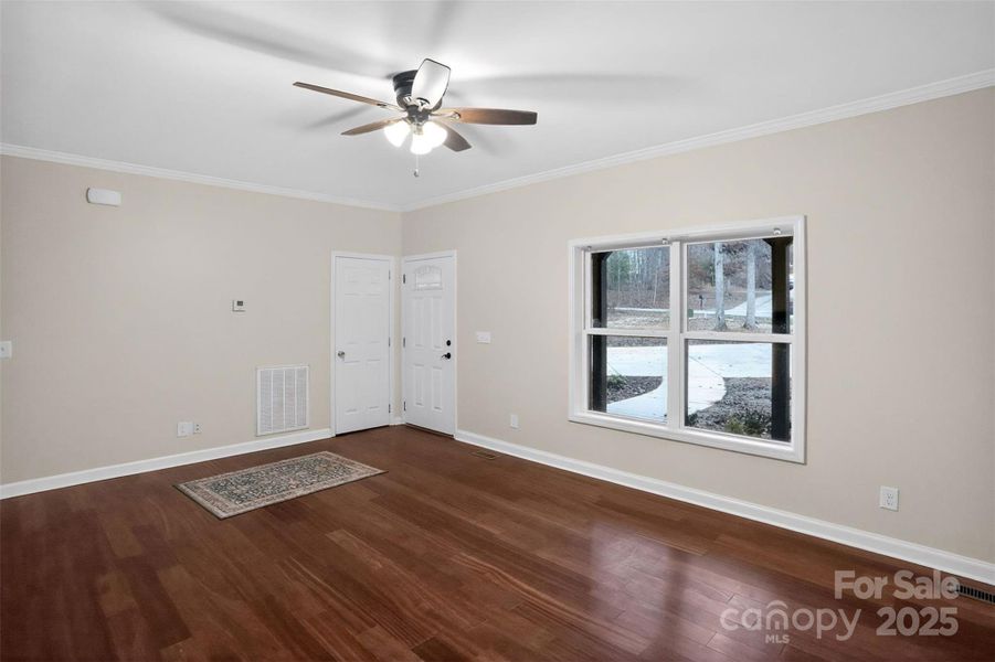 Spacious, unfurnished interior of a new home in , Statesville (Image 20).