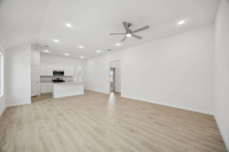 Spacious, unfurnished interior of a new home in Trinity Ranch, Elgin (Image 32). Spacious, unfurnished interior of a new home in Trinity Ranch, Elgin (Image 32).