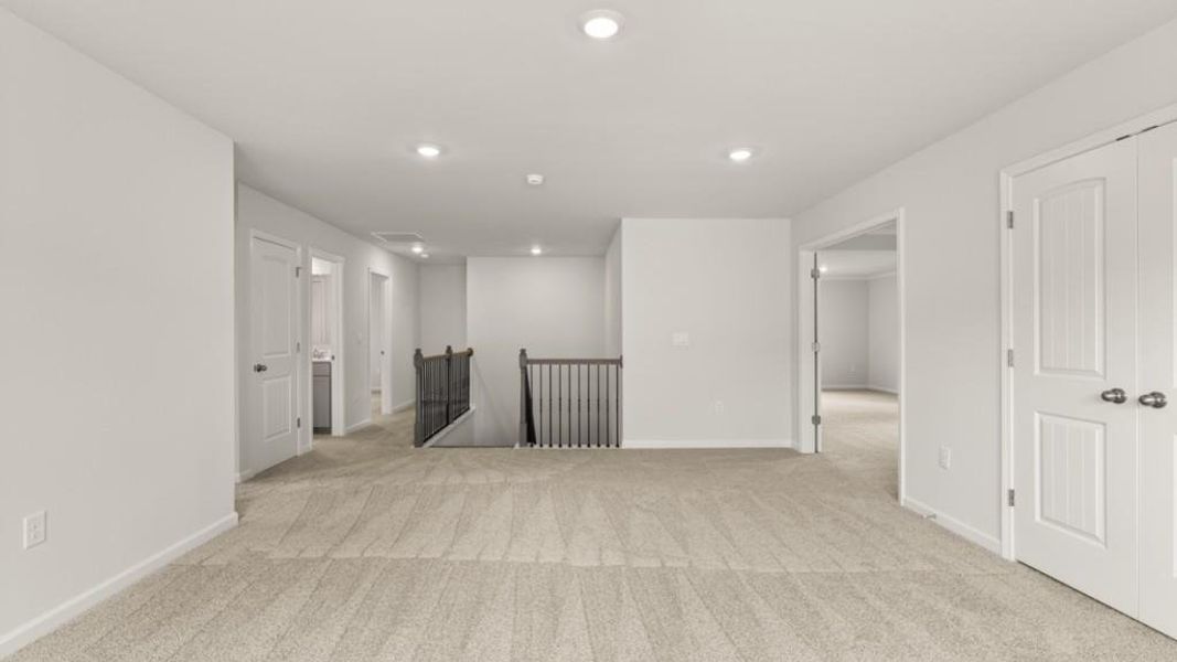 Spacious, unfurnished interior of a new home in Haven Abbey, Cumming (Image 22).
