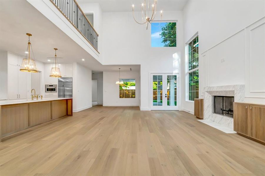 Spacious, unfurnished interior of a new home in , Dallas (Image 28).