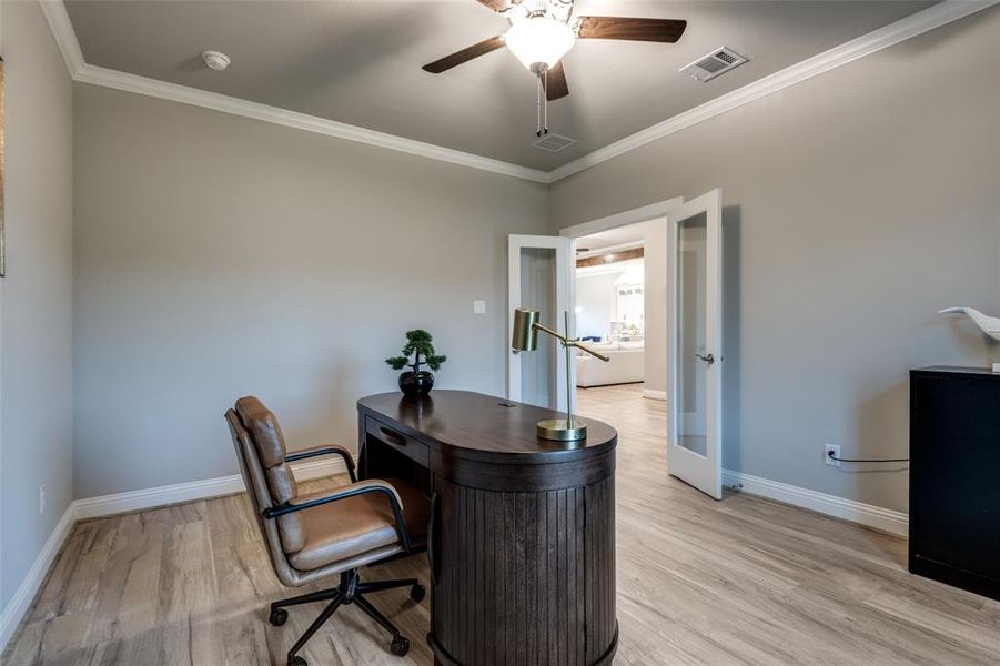 Furnished interior view inside a new home in Lynx Hollow Estates, Forney (Image 10).