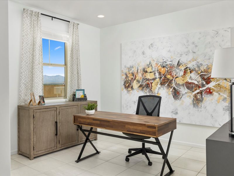 Furnished interior view inside a new home in Rincon Crest at Rocking K, Tucson (Image 8). Furnished interior view inside a new home in Rincon Crest at Rocking K, Tucson (Image 8).