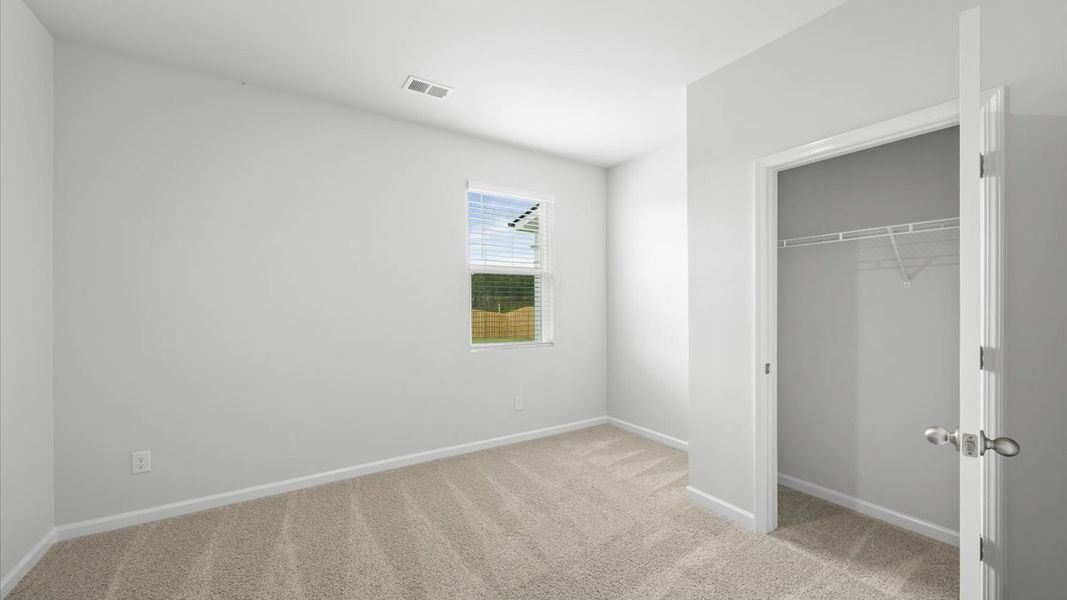 Spacious, unfurnished interior of a new home in Highland Hills, Graniteville (Image 15).