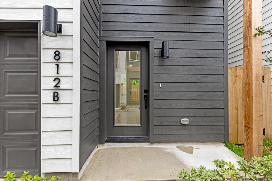 Exterior details and patio area of a home in , Houston (Image 3).