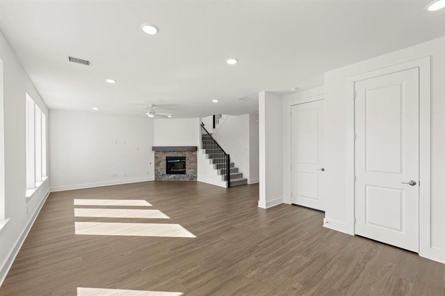 09. 2724 Andorra - Dining (2)