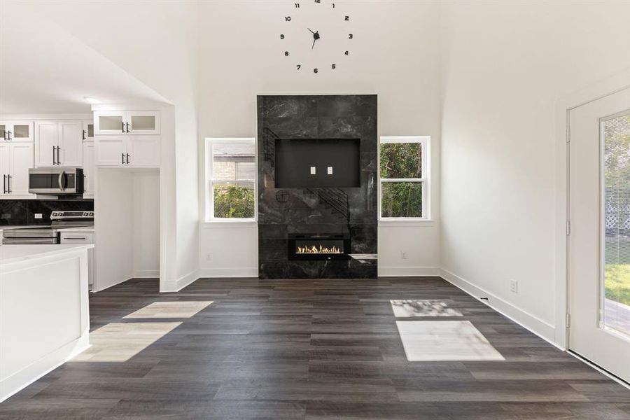 Image 33 of a home in . Image 33 of a home in .