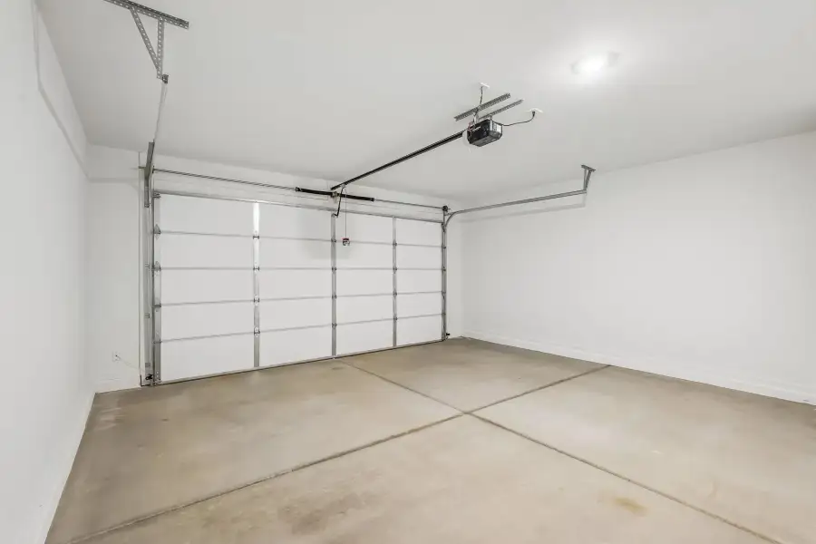 Representative images and renderings are for illustrative purposes. Actual structural options and design finishes of home may vary. Representative images and renderings are for illustrative purposes. Actual structural options and design finishes of home may vary.