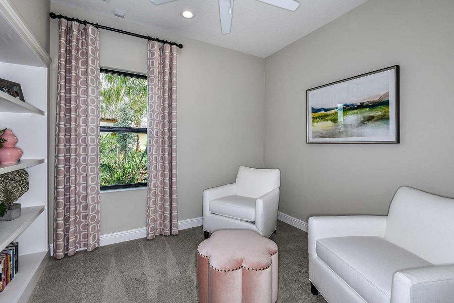 Representative furnished interior of a home built from the Liberty 4 by Neal Communities in Vicenza, Venice (Image 24).