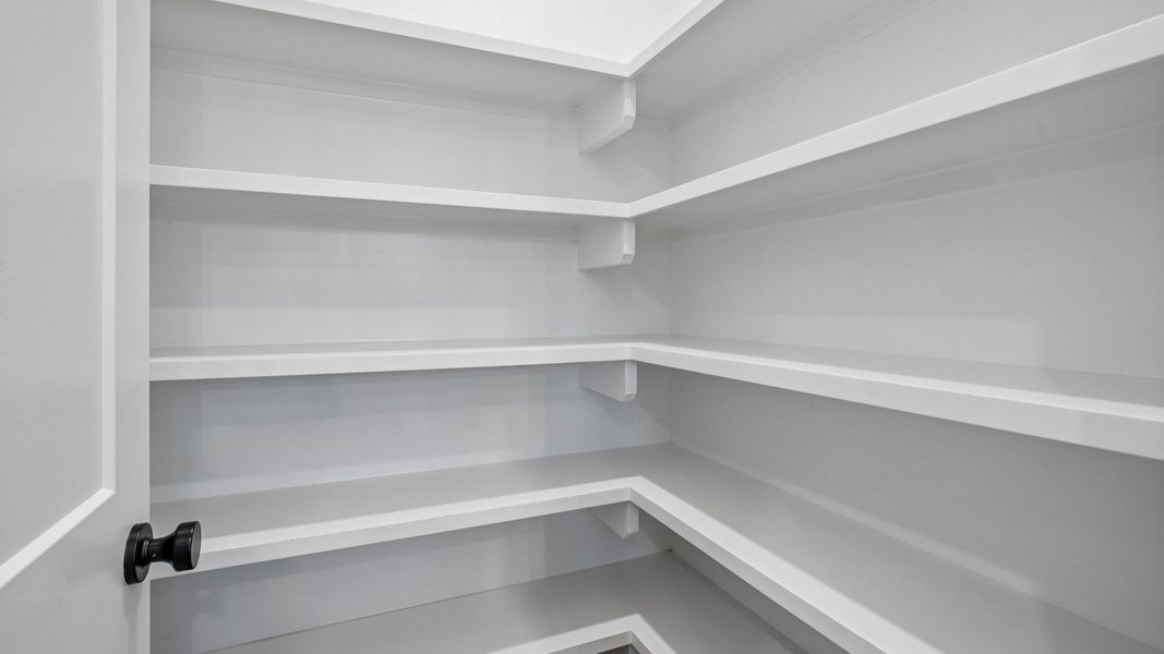 Pantry with built-in shelves Pantry with built-in shelves