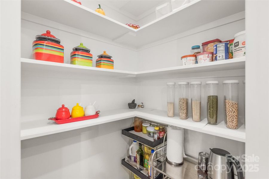 Image 34 of a home in .