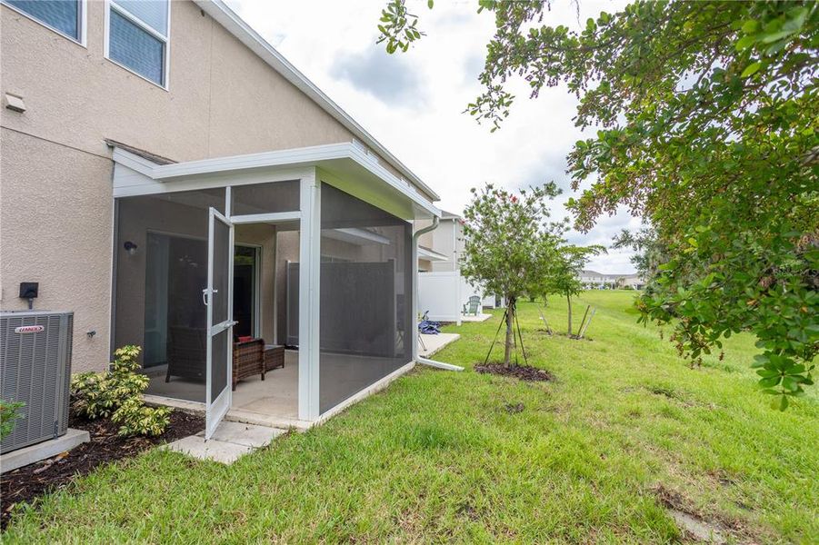 Exterior details and patio area of a home in , Sarasota (Image 4).