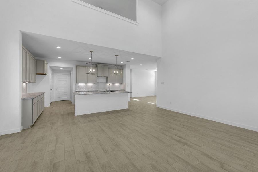 Spacious, unfurnished interior of a new home in Beacon Hill, Waller (Image 16).