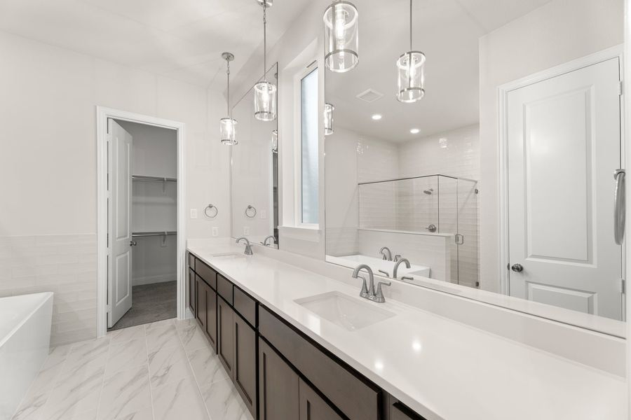 Furnished interior view inside a new home in Nelson Lake Estates, Rockwall (Image 12).
