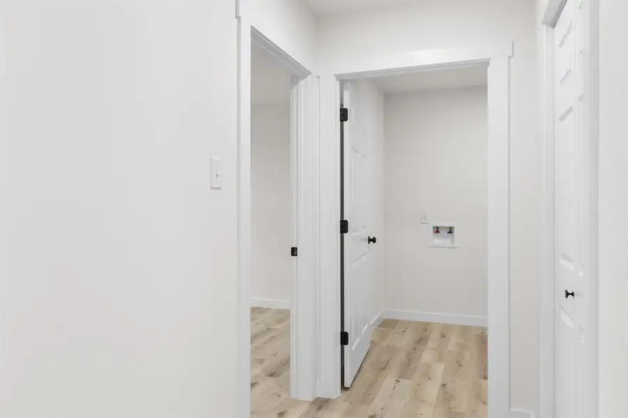 Spacious, unfurnished interior of a new home in , Robinson (Image 35).
