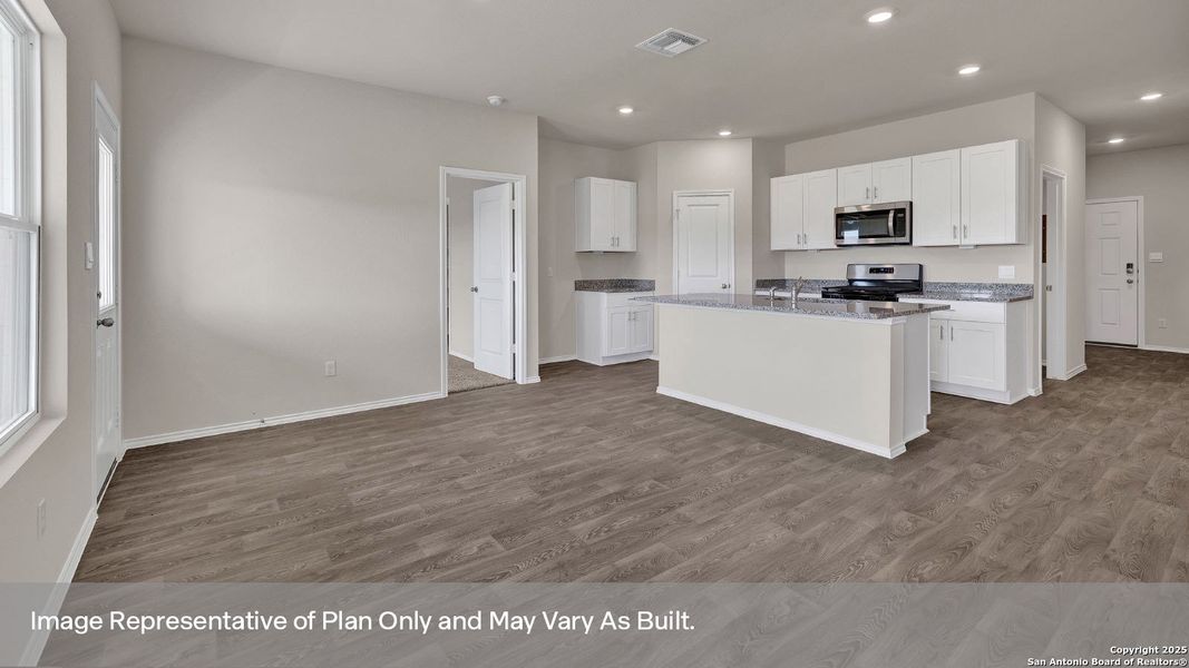 Furnished interior view inside a new home in Bollinger, Maxwell (Image 12).